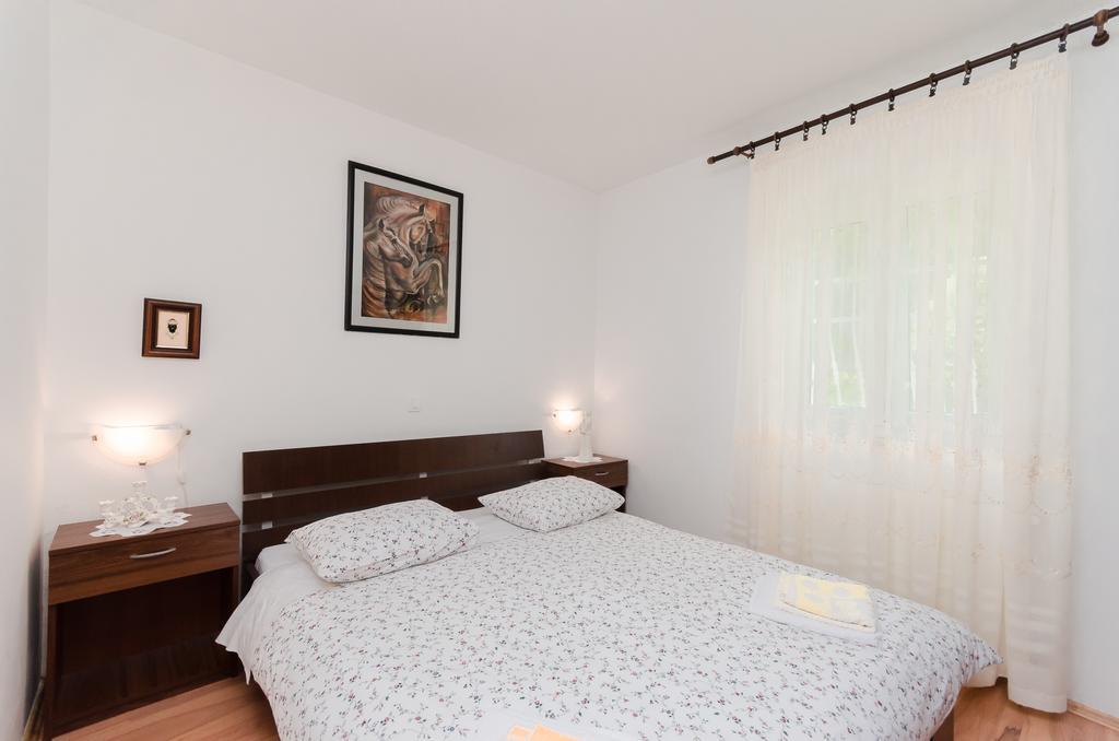 Apartment Zorka Медвея Екстериор снимка