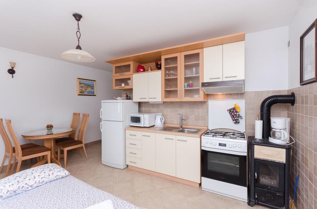 Apartment Zorka Медвея Екстериор снимка